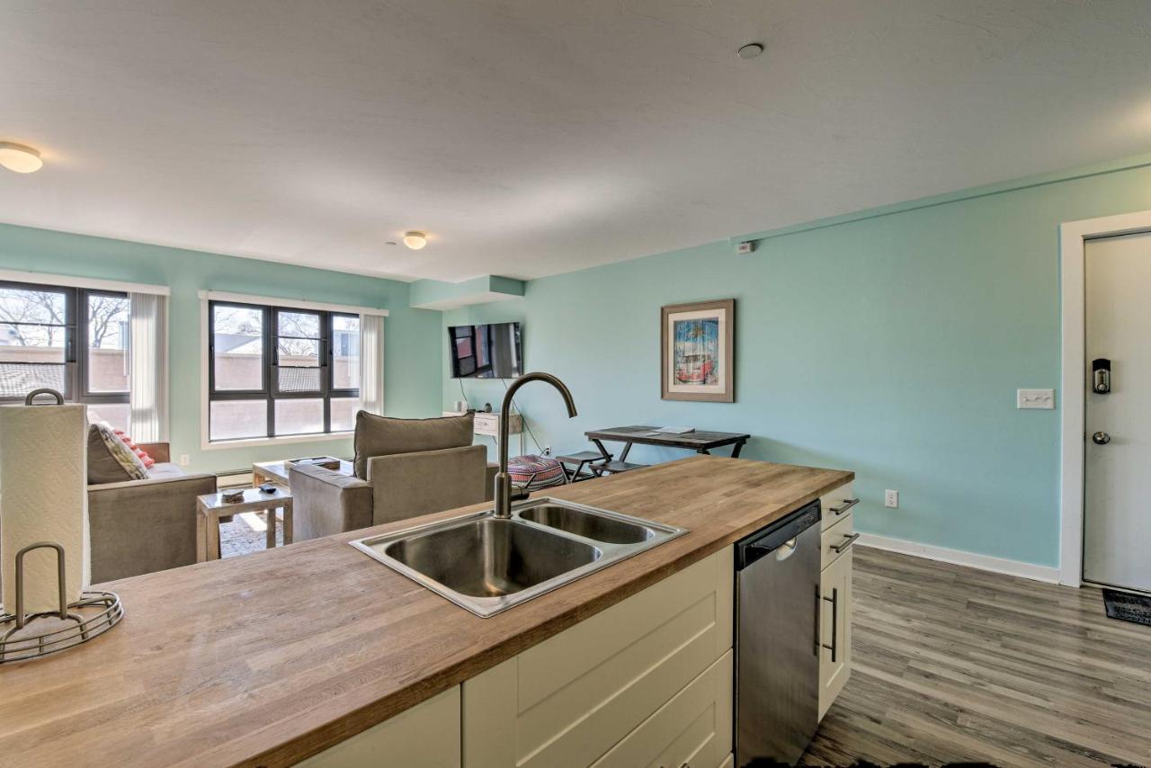 Downtown Saugatuck Condo, Near Oval Beach! Exteriör bild
