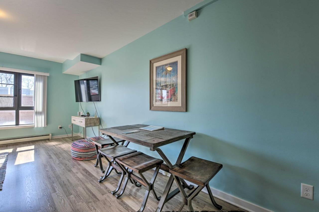 Downtown Saugatuck Condo, Near Oval Beach! Exteriör bild